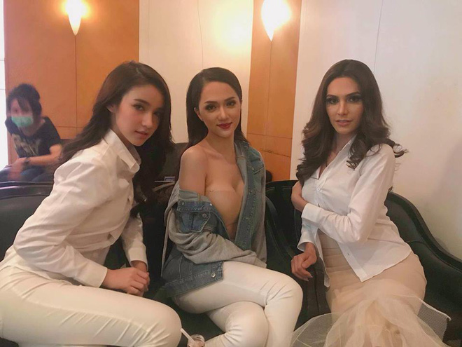 Hương Giang rạng rỡ bên đại diện Thái Lan và Brazil: Dân mạng khẳng định Top 3 Hoa hậu Chuyển giới Quốc tế 2018 đây rồi!